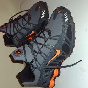 Like new NIKE Shox black w/ BC Lions orange swooosh & shox size 9 worn to 4 gmes